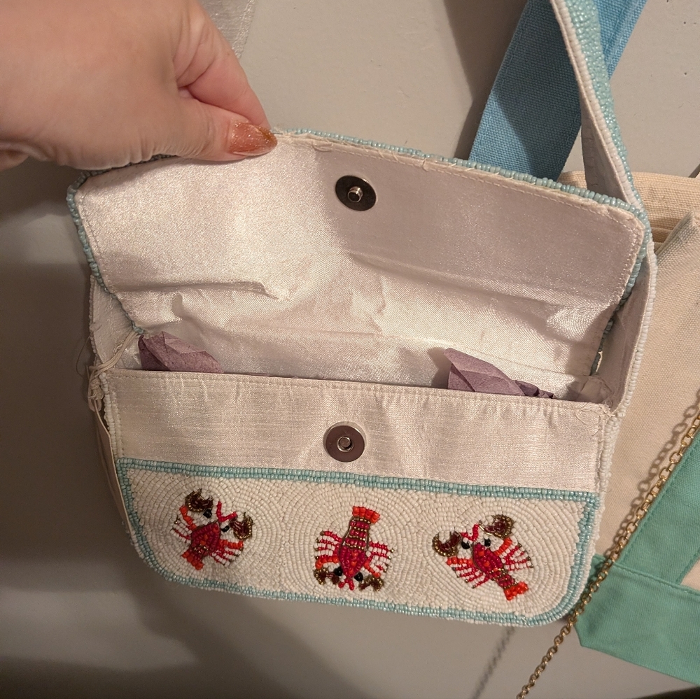 Viral NWT Sol Mer Lobster Beaded Bag - Picture 9 of 9